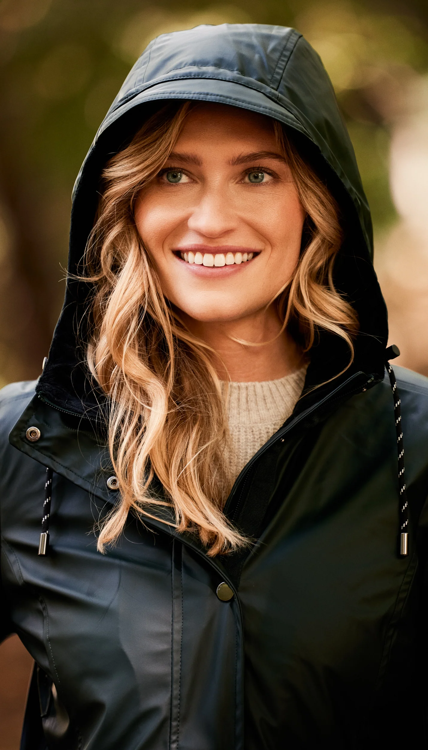 HOODED RAIN SLICKER - MID WEIGHT - Image 3