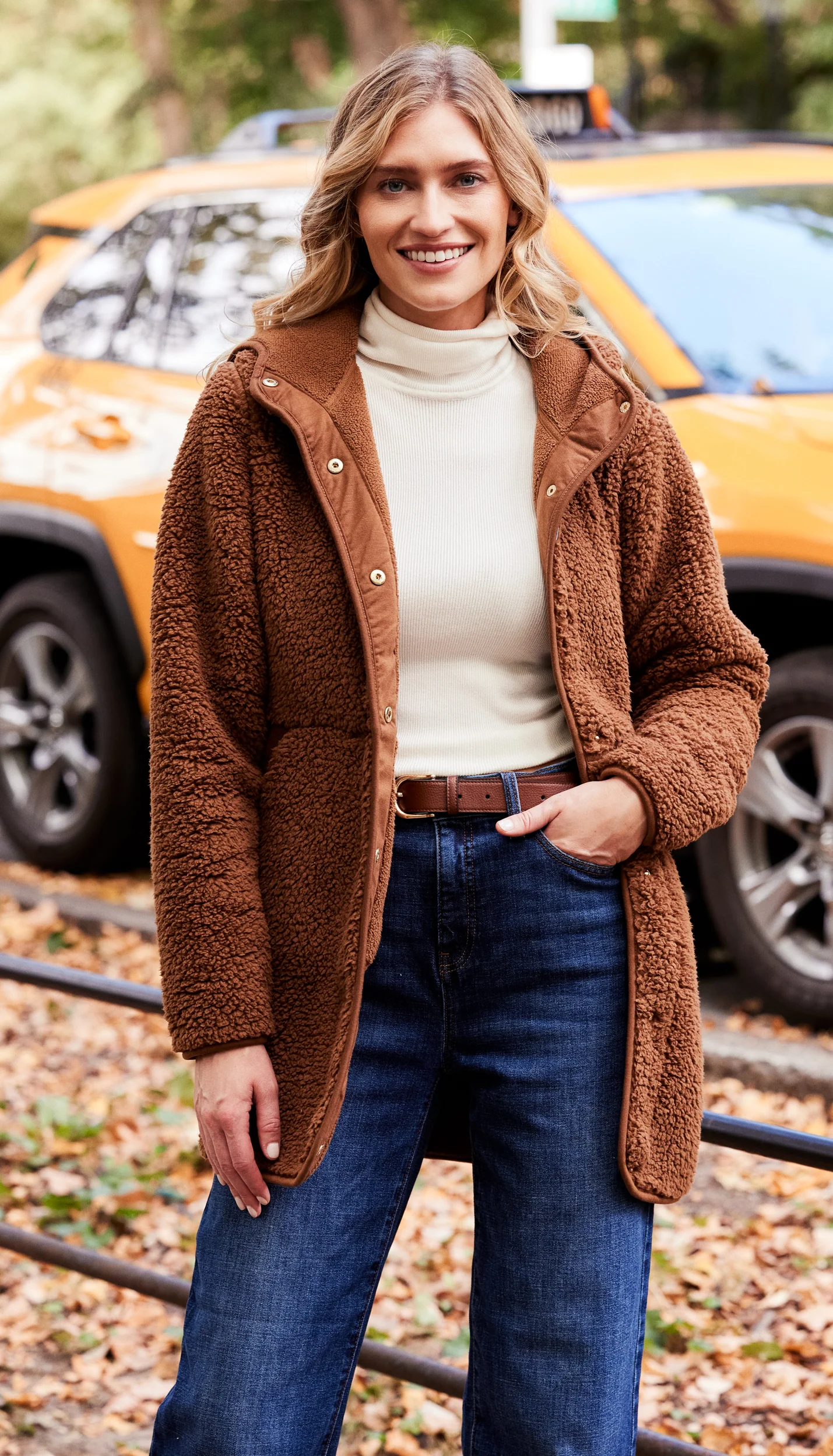 HOODED SHERPA FLEECE - Image 3