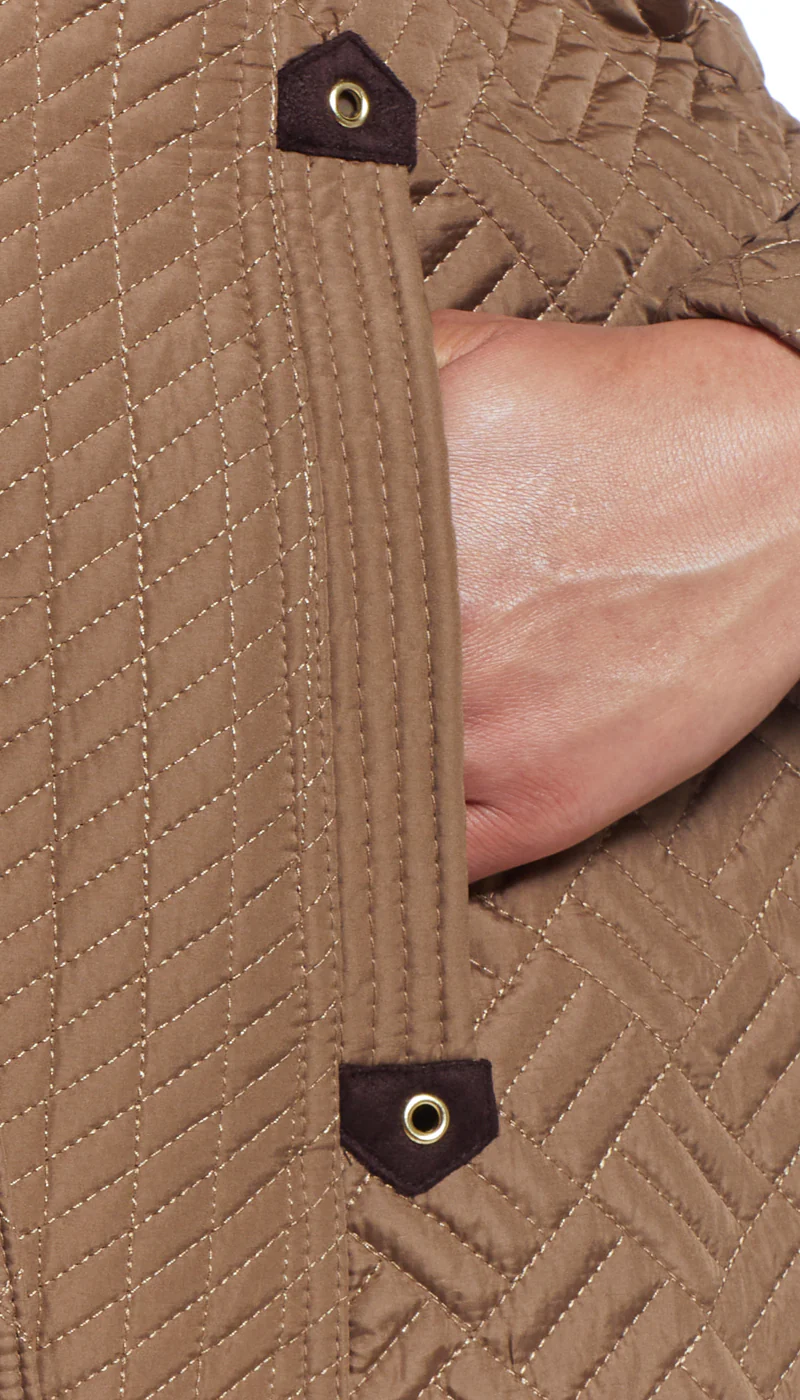 QUILTED HOODED WALKER - Image 14
