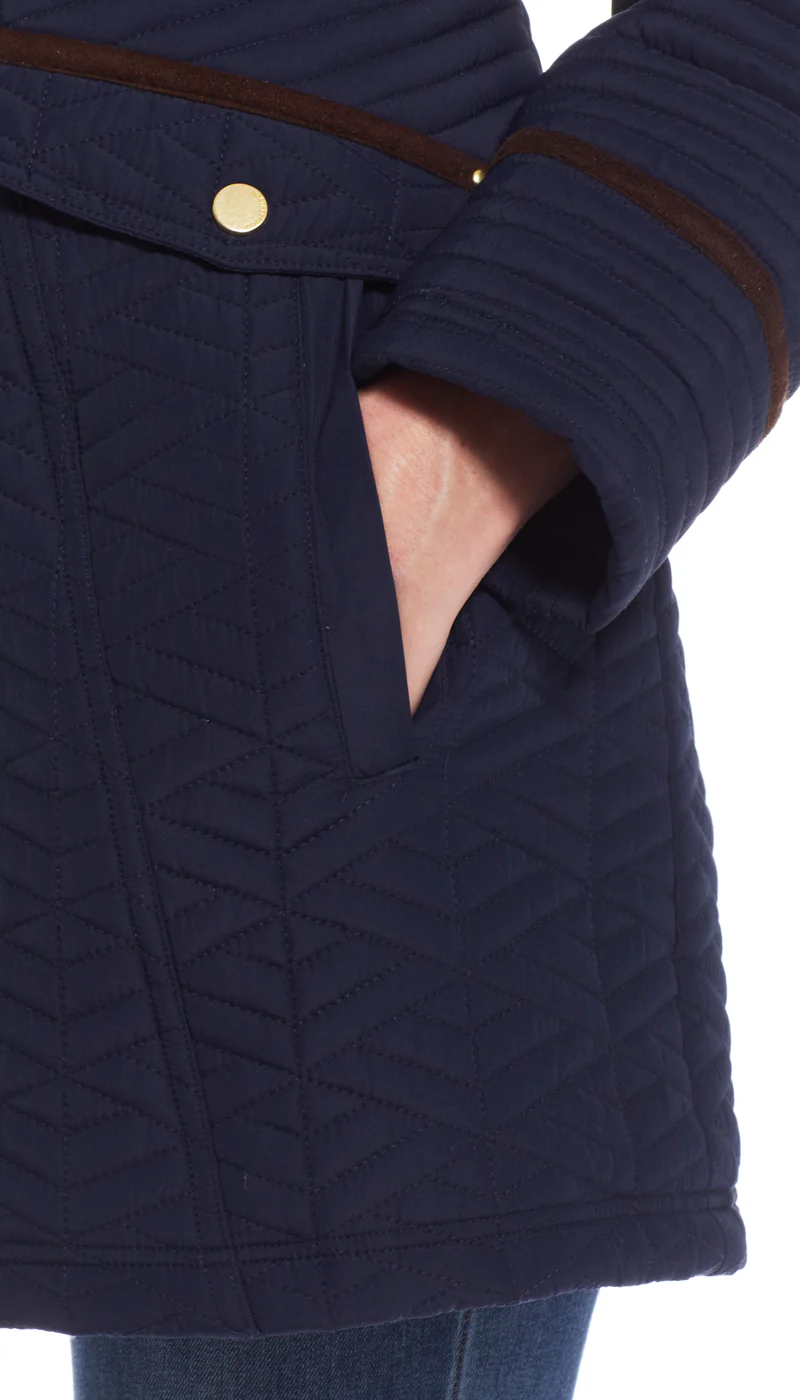 QUILTED WALKER WITH FAUX SUEDE DETAILS - Image 17