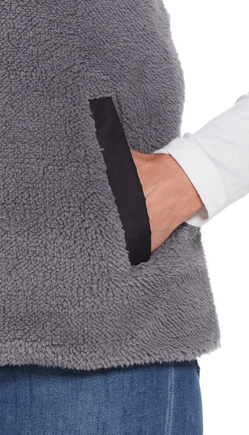 REVERSIBLE VEST - Image 40